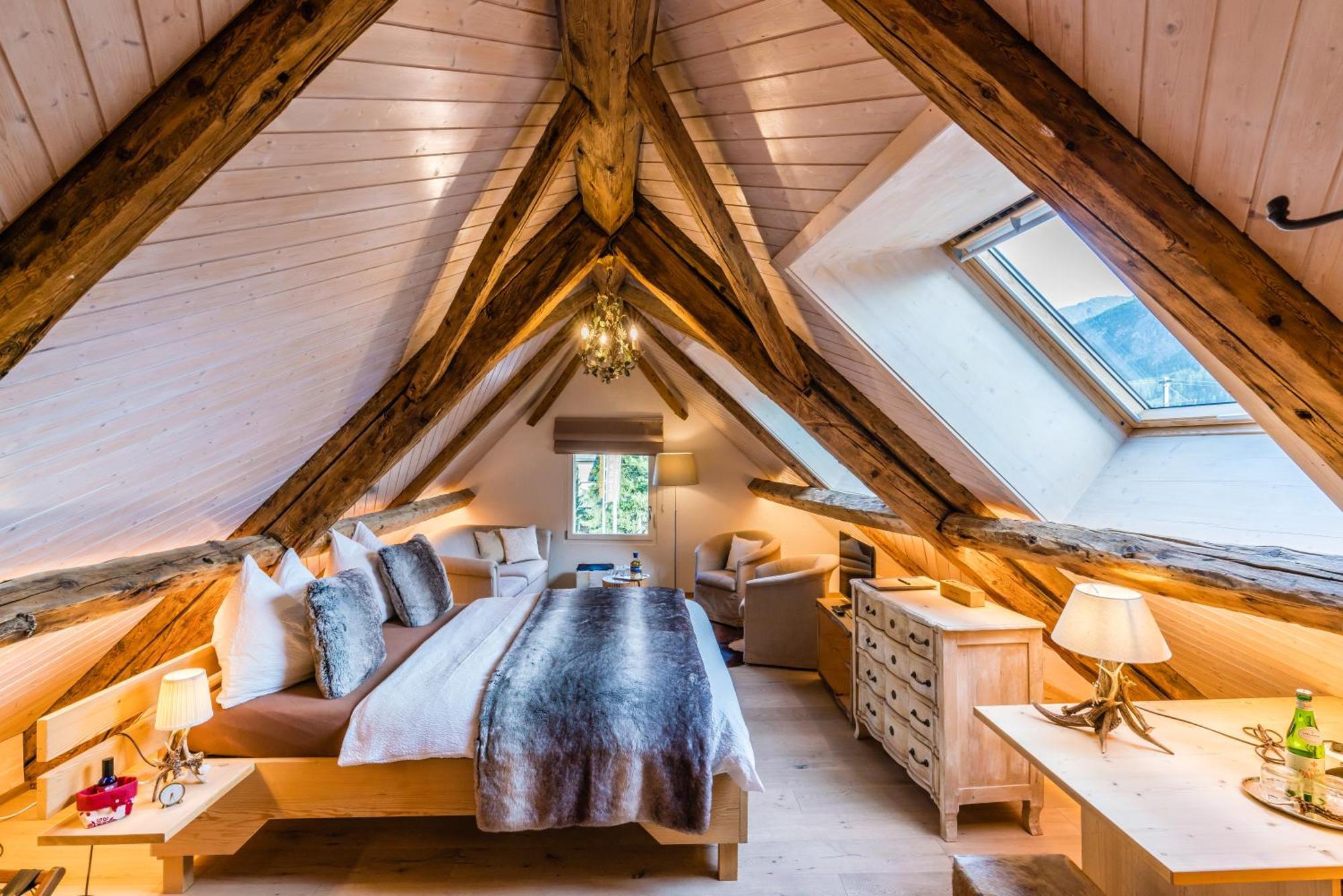 Hotel Chesa Staila La Punt-Chamues-ch Kültér fotó