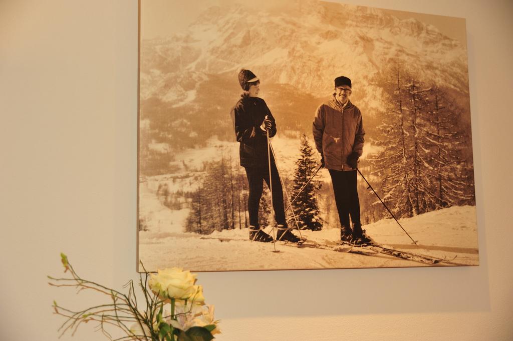 Hotel Chesa Staila La Punt-Chamues-ch Kültér fotó