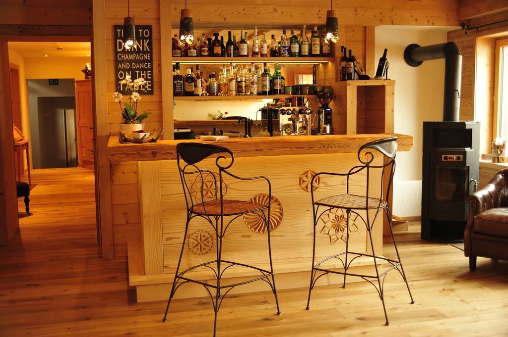 Hotel Chesa Staila La Punt-Chamues-ch Kültér fotó